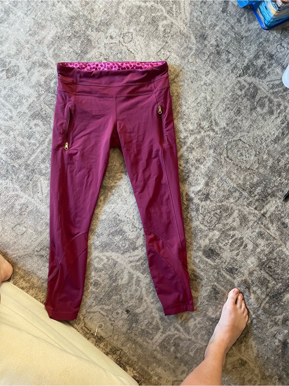 lululemon athletica Maroon Capri Leggings with Zip Pockets